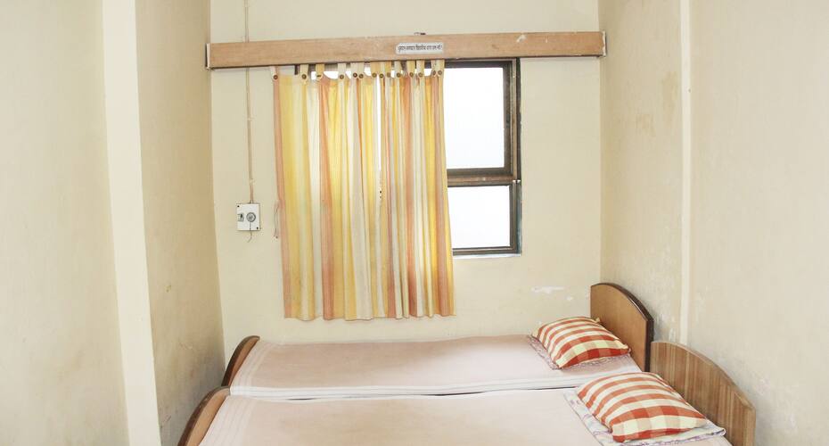 Yogiraj Lodge, Chiplun 5